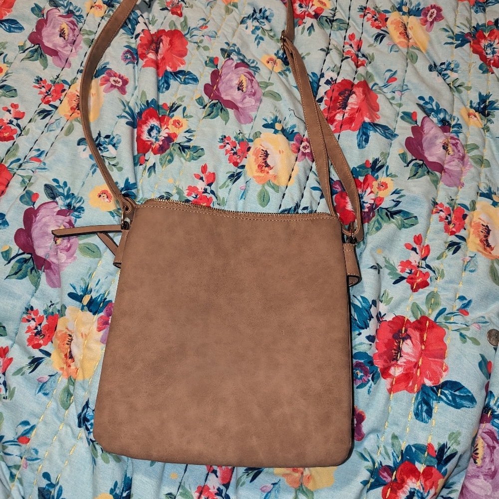 Purse - Picture 2 of 3
